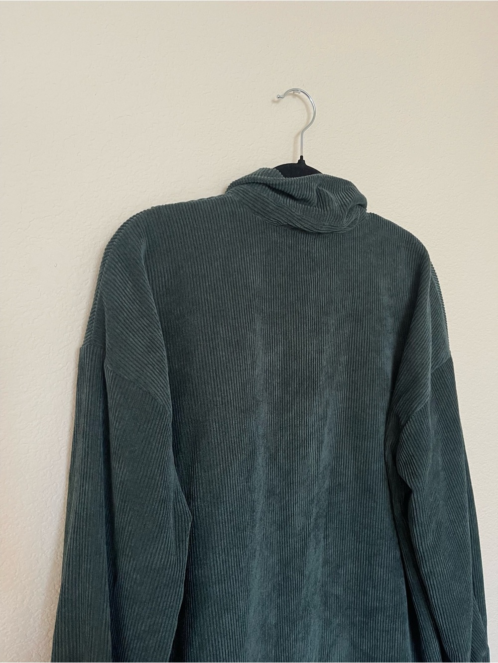 Blu Pepper Hunter Green Oversized Corduroy Button-Down Shacket - Picture 5 of 5